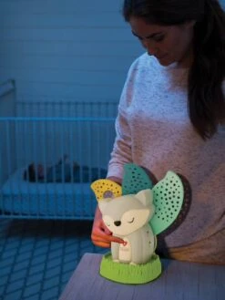 Veilleuse Projecteur Musical Renard 2 En 1 - INFANTINO Multicolore - Infantino -Enfant Meubles Boutique veilleuse projecteur musical renard 2 en 1 infantino 3